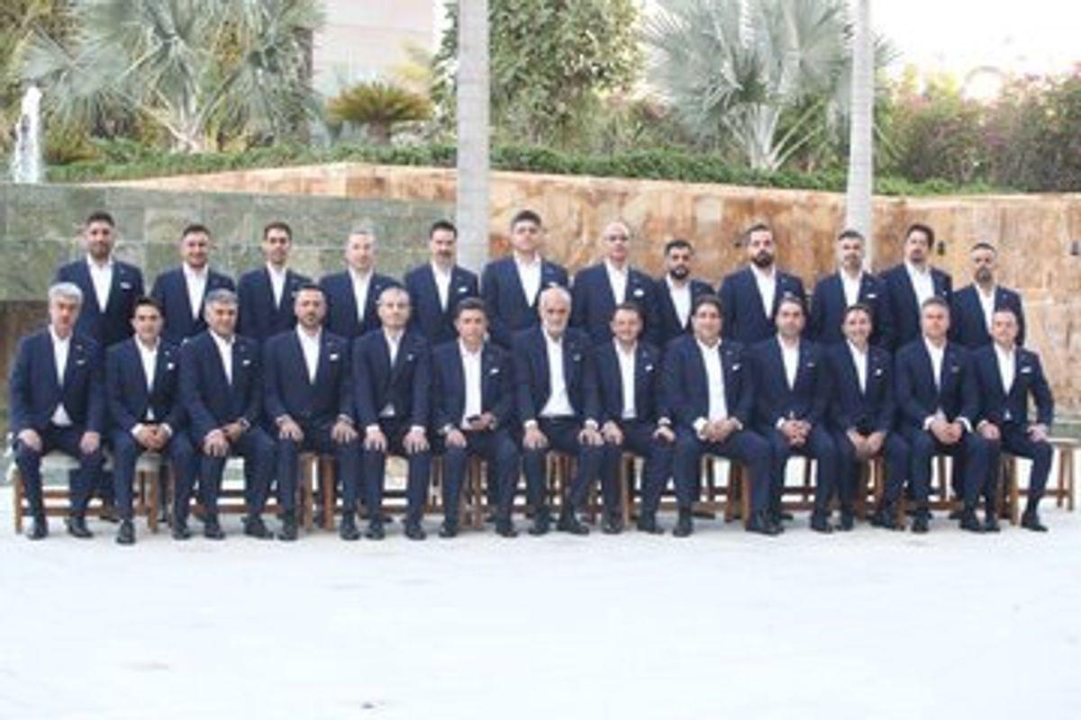 تیم ملی فوتبال ایران و ماجرای باندبازی | یکی از باندها را اینجا ببینید! (عکس)